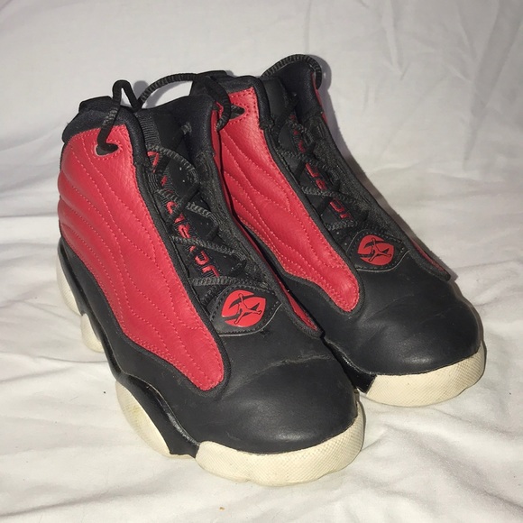 Jordan Pro Strong basketball shoes - Picture 1 of 8